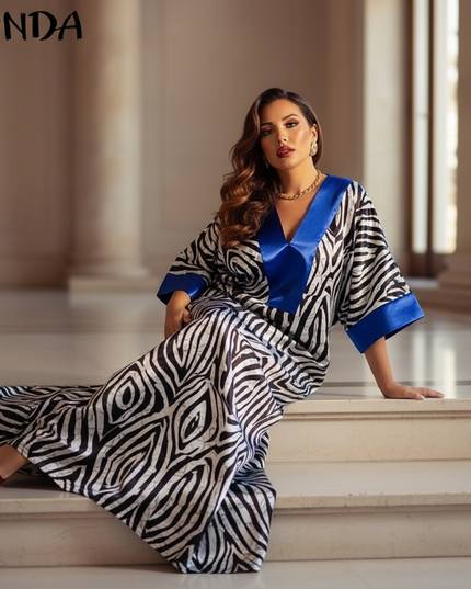 Satin Kleid - Satin Maxikleid V-Ausschnitt Blau - Zebraprint - Ansicht 5